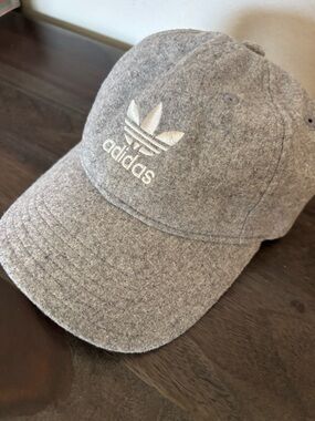 Adidas Gray White Wool Blend Relaxed Trefoil Strapback Baseball Golf Cap